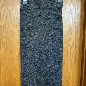 Club Monaco Knit Skirt size small.